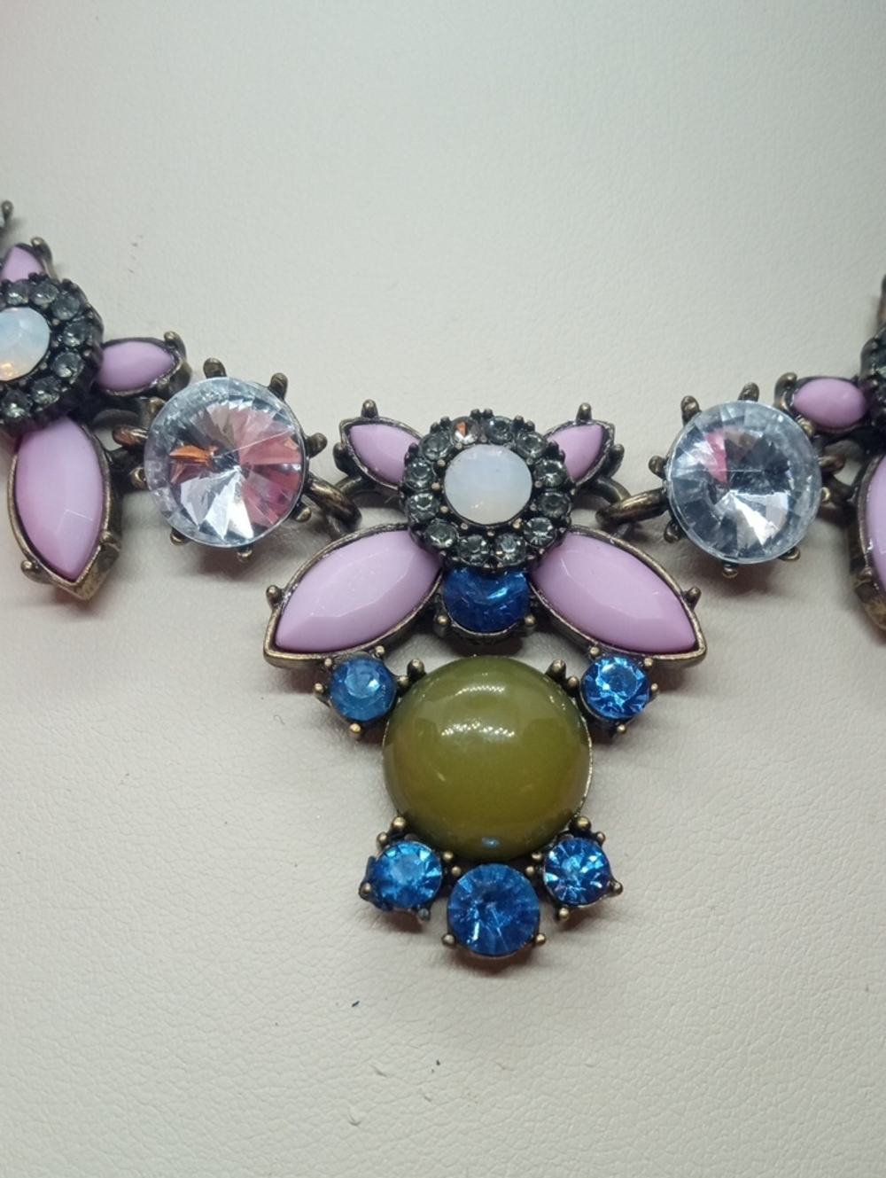 J.CREW CHUNKY RHINESTONE NECKLACE - Picture 3 of 13